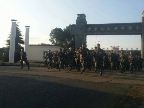 李藝連:總結過去,我們旗開得勝;正視現在,我們穩步前進;展望未來,我們豪情滿懷!