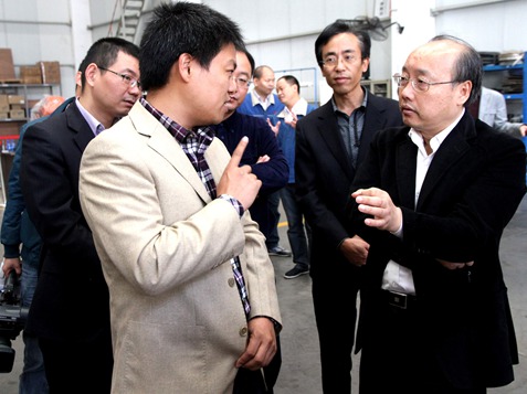 省科技廳周國輝廳長莅臨ku娛樂真人體育平臺下載調研工作