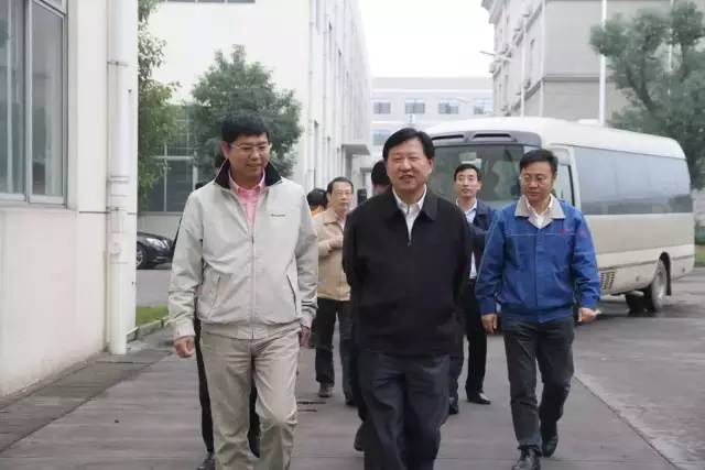 省人大副主任毛光烈來ku娛樂真人體育平臺下載科技調研