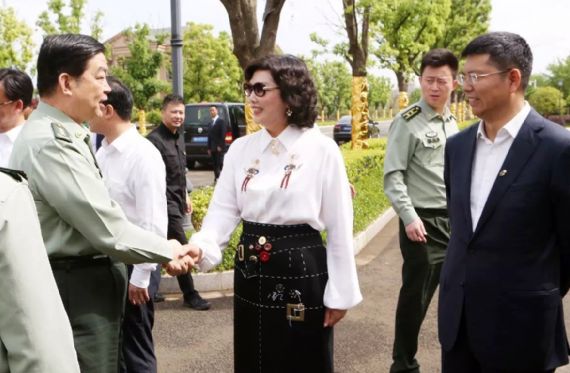 中央軍委委員、國務委員兼國防部長常萬全考察ku娛樂真人體育平臺下載集團